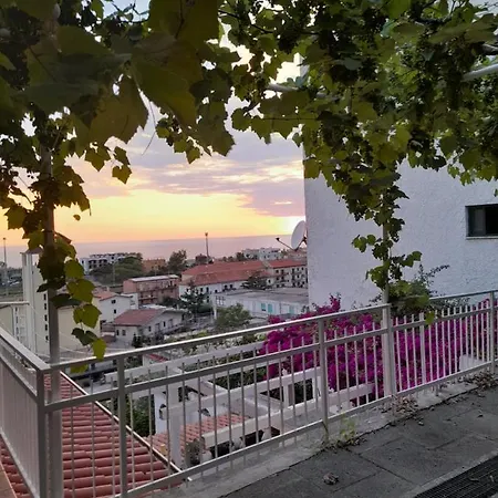 Le Zagare Bed & Breakfast Paola