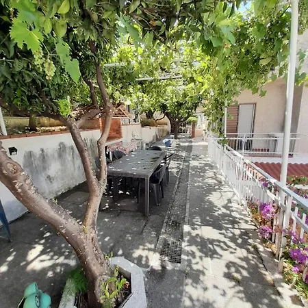 Bed & Breakfast Le Zagare Paola