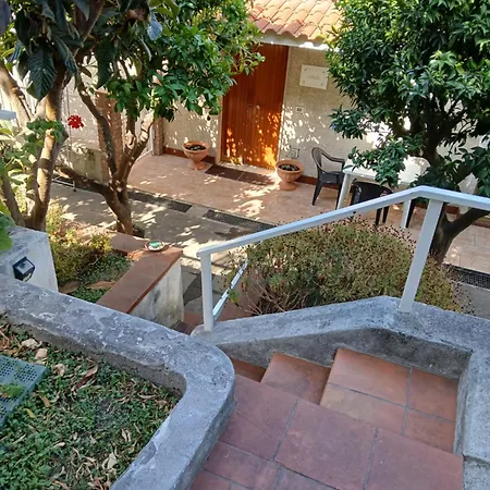 Bed and breakfast Le Zagare Paola