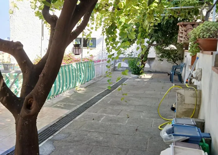 Alojamento de Acomodação e Pequeno-almoço Le Zagare 3*